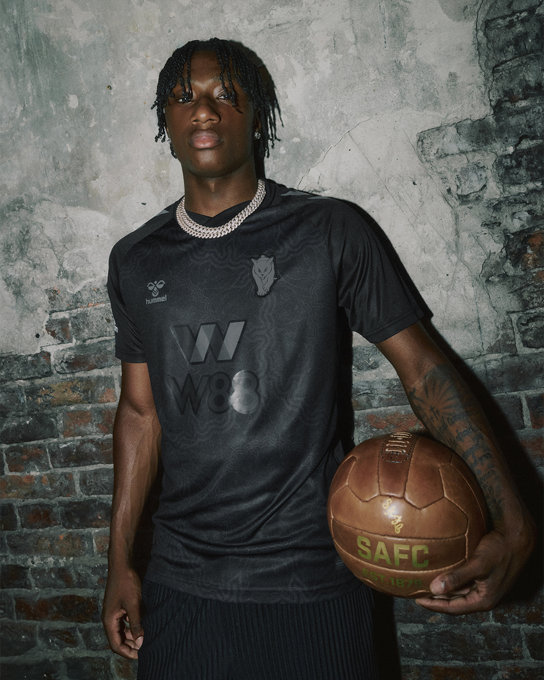 GyTSLDBWAAMIm-o.jfif